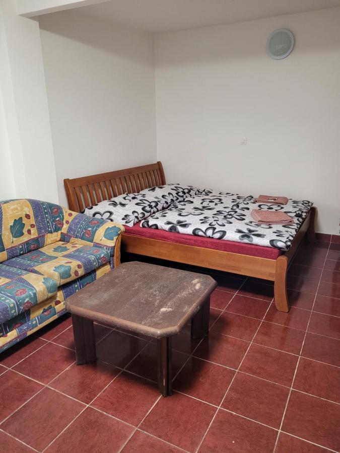 Penzion Duong Apartments Κάρλοβι Βάρι Εξωτερικό φωτογραφία