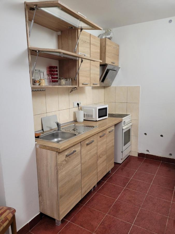 Penzion Duong Apartments Κάρλοβι Βάρι Εξωτερικό φωτογραφία