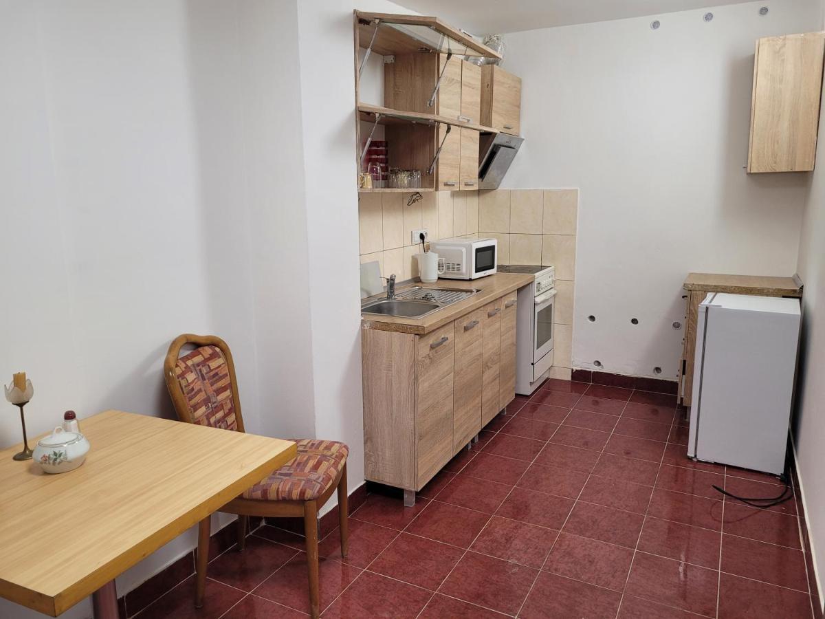 Penzion Duong Apartments Κάρλοβι Βάρι Εξωτερικό φωτογραφία