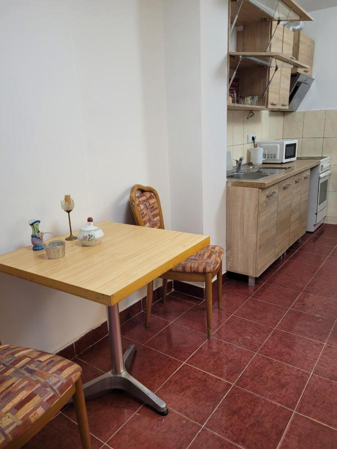 Penzion Duong Apartments Κάρλοβι Βάρι Εξωτερικό φωτογραφία