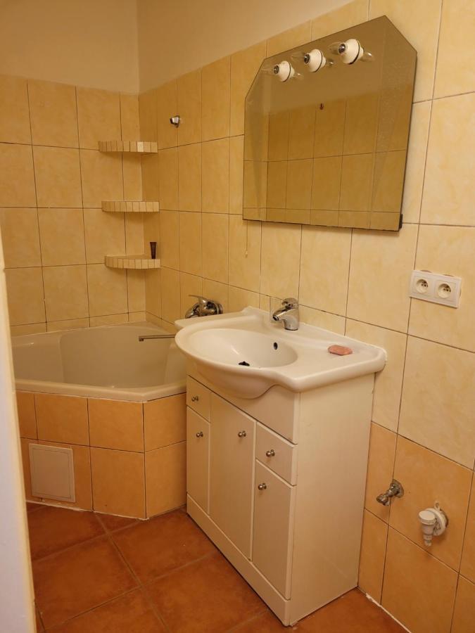 Penzion Duong Apartments Κάρλοβι Βάρι Εξωτερικό φωτογραφία